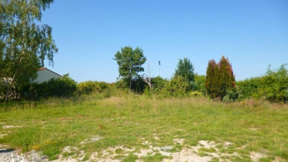 haute goulaine 511m².jpg