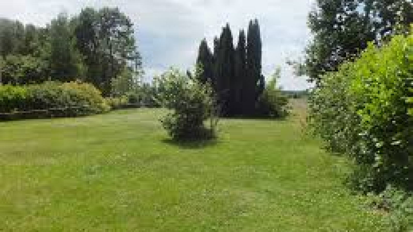 Terrain constructible de 802m2 à Chaudefonds-sur-Layon